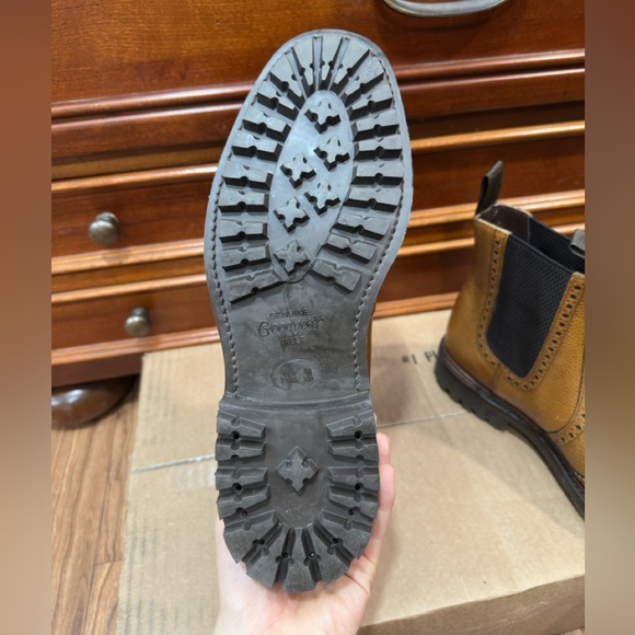 Loake 1880 Keswick Tan Leather Brogue Chelsea Boots Shoes Men's 7.5 US, NEW - Picture 10 of 11